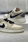 کتونی air jordan1 آبی کراس
