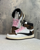 کتونی air jordan1 قهوه ای سفید