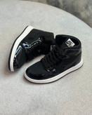 کتونی air jordan1 مشکی ورنی