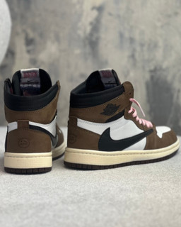 کتونی Air jordan x travis موکا