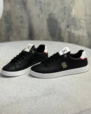 ونس tommy مشکی
