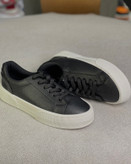 ونس چرم zara