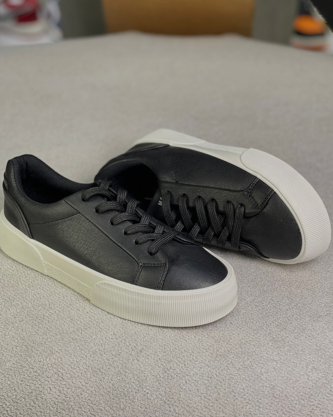 ونس چرم zara