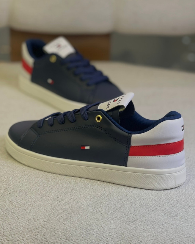 ونس تامی tommy