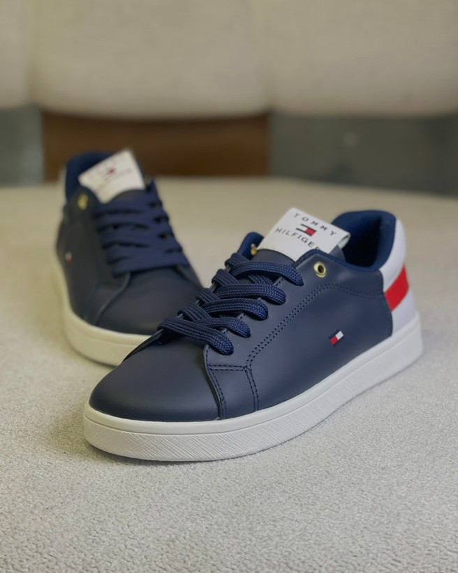 ونس تامی tommy
