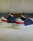 ونس تامی tommy